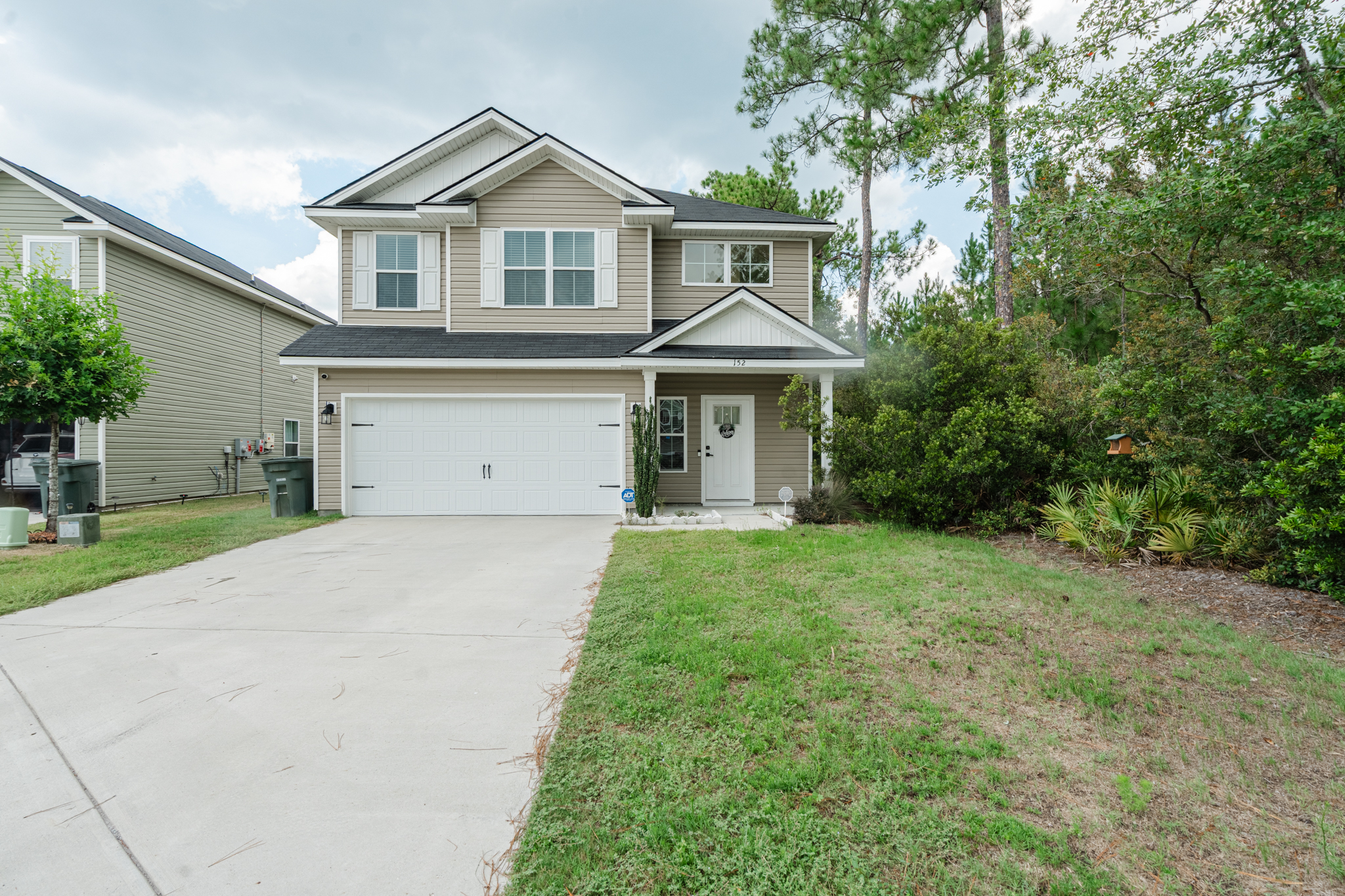 152 Centennial Court